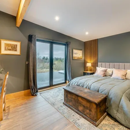 2 Bed In Austwick Oc-F30841 Holiday home Eldroth